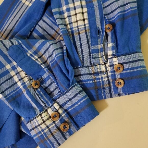 Forever 21 Plaid Top - Picture 6 of 8